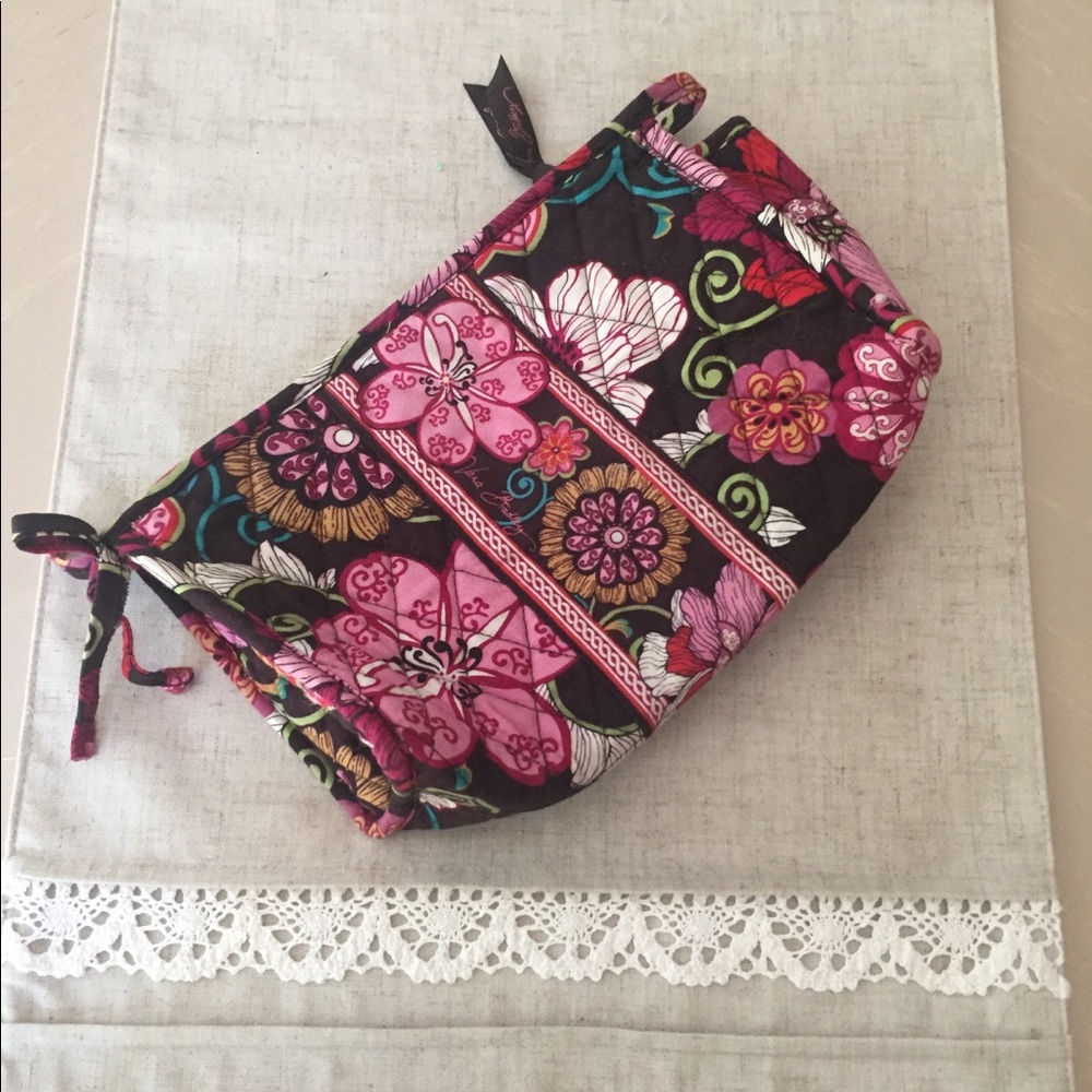 Vera Bradley cosmetic case - Picture 3 of 9